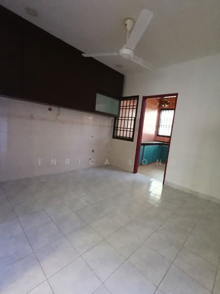 2-storey Terraced House for Sale in Taman Setia Indah (Tebrau) - Enrica Long - Kitchen - PropertyGuru.com.my