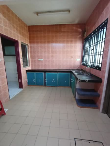 2-storey Terraced House for Sale in Taman Setia Indah (Tebrau) - Enrica Long - Kitchen - PropertyGuru.com.my