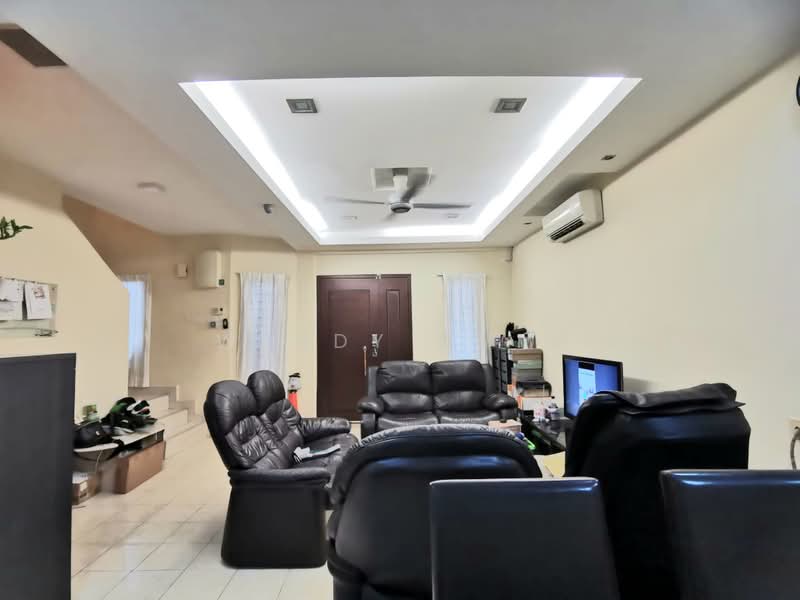 2-storey Terraced House for Sale in Taman Putra Prima (Puchong) - Wendy Chin - Living Room - PropertyGuru.com.my