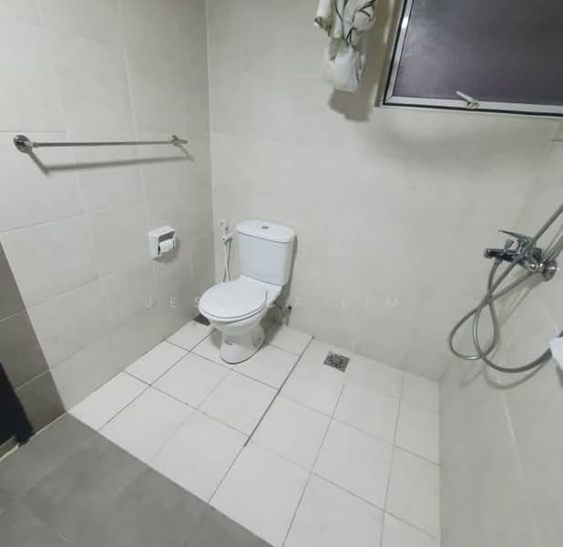 Kondominium untuk Dijual di Armanee Terrace - Jessica Lim - Bathroom - PropertyGuru.com.my