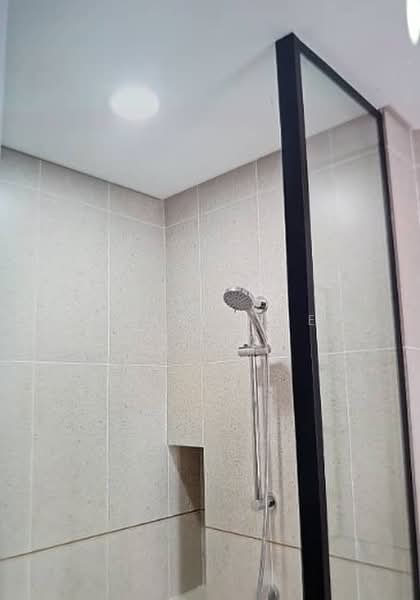 Service Residence for Rent at Millerz Square Serviced Residence - Charmaine Wong - Bathroom - PropertyGuru.com.my