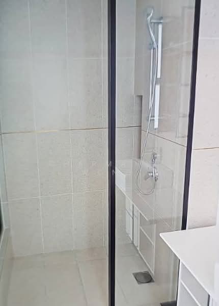 Service Residence for Rent at Millerz Square Serviced Residence - Charmaine Wong - Bathroom - PropertyGuru.com.my