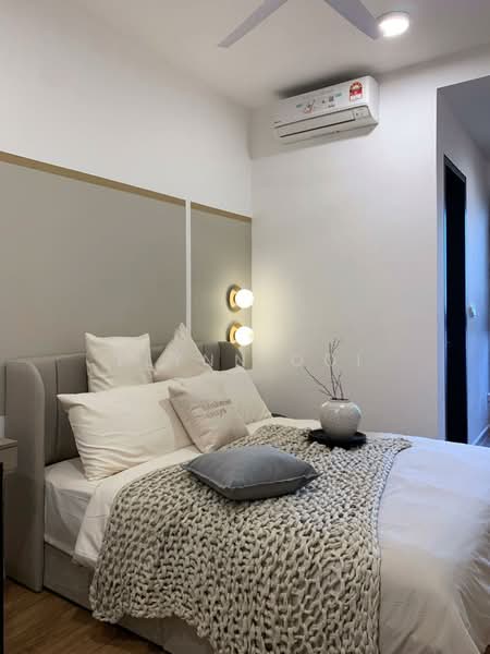 Servis Apartment untuk Disewa di Sunway Velocity TWO - Elynn Ooi - Bedroom - PropertyGuru.com.my