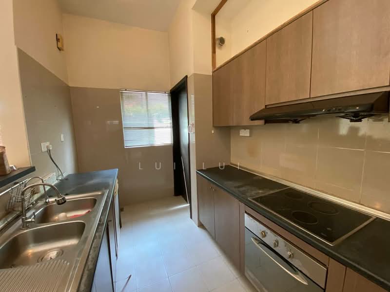 Rumah Teres 2 Tingkat untuk Disewa di Leisure Farm (Gelang Patah) - Lui Lui - Kitchen - PropertyGuru.com.my