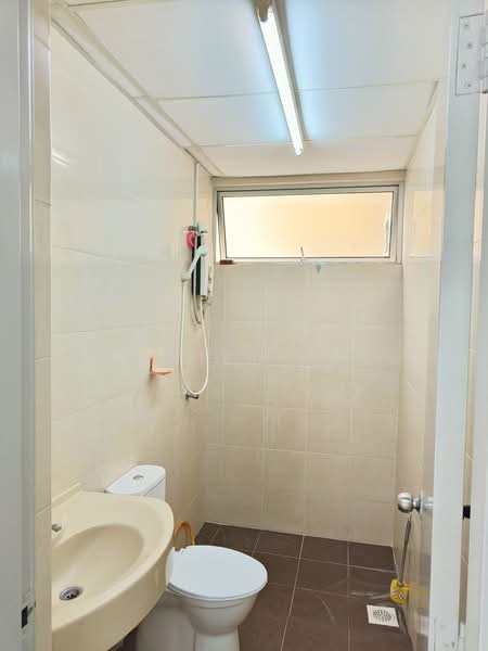 Condominium for Rent at Platinum Lake PV 20 - Daniel pee - Bathroom - PropertyGuru.com.my