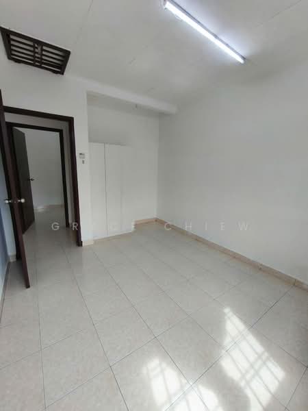 2-storey Terraced House for Rent in Taman Bestari Indah (Ulu Tiram) - Grace Chiew - Interior - PropertyGuru.com.my