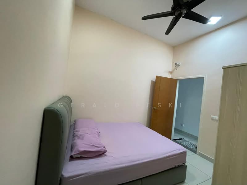 Servis Apartment untuk Dijual di Setia Tri-angle - Gerald Peski - PropertyGuru.com.my