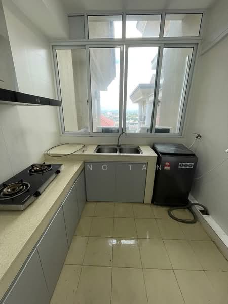 Kondominium untuk Disewa di Riverine Sapphire - Jeno Tan - Kitchen - PropertyGuru.com.my