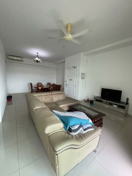 Kondominium untuk Disewa di Riverine Sapphire - Jeno Tan - Living Room - PropertyGuru.com.my