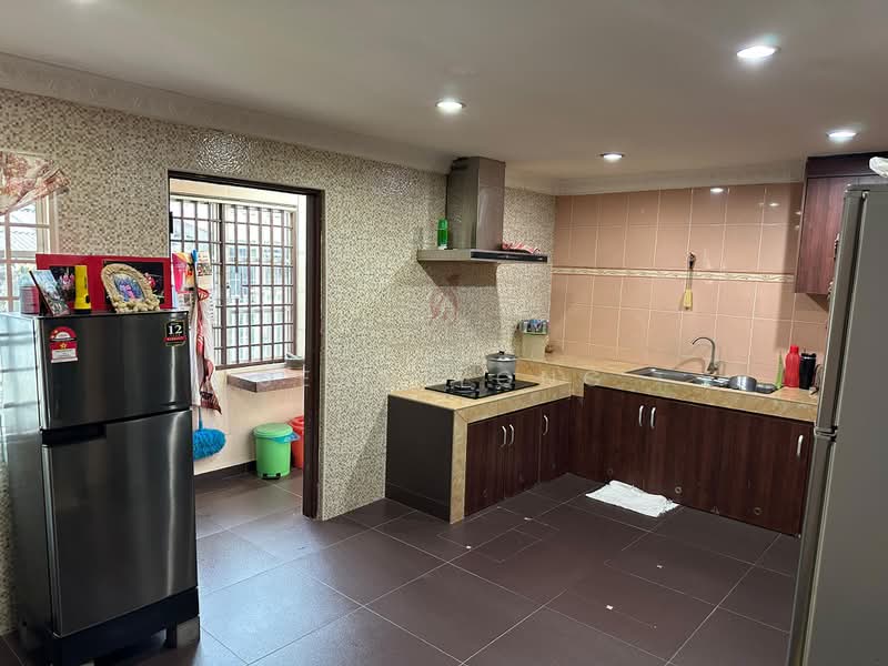 2-storey Terraced House for Sale in Desa Jaya Kepong (Kepong) - Sean Yong - Kitchen - PropertyGuru.com.my