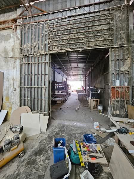 Warehouse for Rent in Bintawa (Kuching) - Jeno Tan - Interior - PropertyGuru.com.my