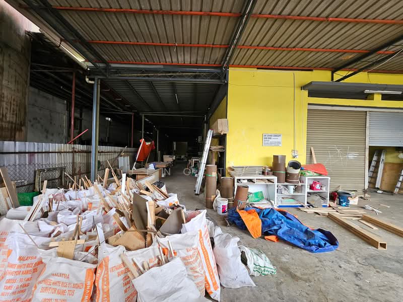 Warehouse for Rent in Bintawa (Kuching) - Jeno Tan - Exterior - PropertyGuru.com.my