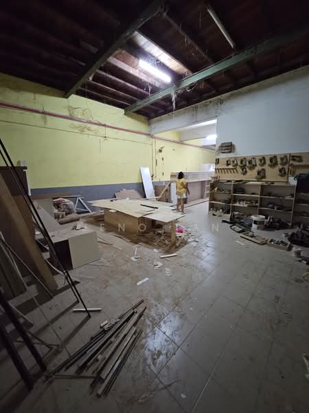 Warehouse for Rent in Bintawa (Kuching) - Jeno Tan - Interior - PropertyGuru.com.my