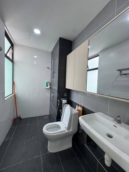 Servis Apartment untuk Dijual di Wave @ Marina Cove - Belinda Choo - Bathroom - PropertyGuru.com.my