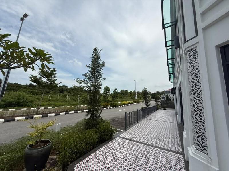 Shop / Office for Rent in Bandar Seri Botani (Ipoh) - Ainsley Thong - Exterior - PropertyGuru.com.my