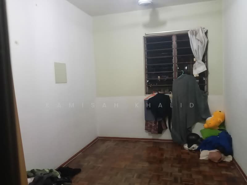 Rumah Flat untuk Dijual di Rumah Pangsa Kayu Ara - Kamisah Khalid - Interior - PropertyGuru.com.my