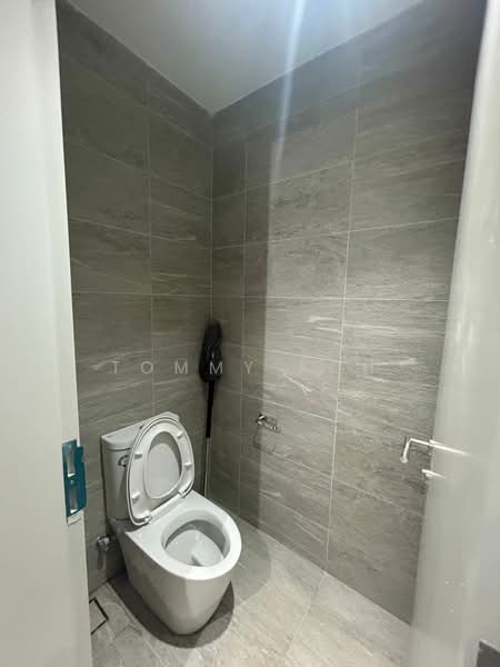 Service Residence for Rent at Edelweiss @ Tropicana Gardens - Tommy Koh - Bathroom - PropertyGuru.com.my