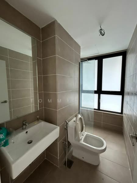 Service Residence for Sale at D'sara Sentral - Tommy Koh - PropertyGuru.com.my