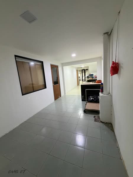 Kedai / Pejabat untuk Disewa di Klang (Selangor) - Elaine Tan - Corridor - PropertyGuru.com.my