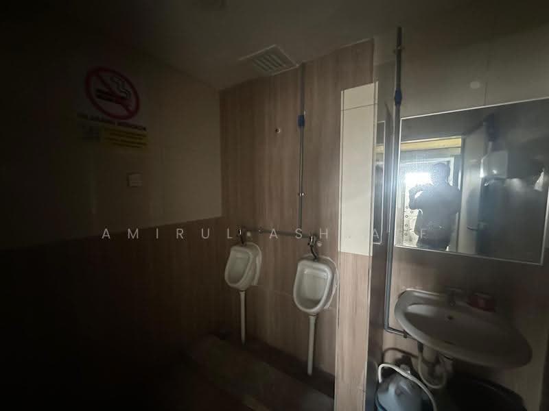 Shop / Office for Rent in Petaling Jaya (Selangor) - Amirul Ashraff - Bathroom - PropertyGuru.com.my