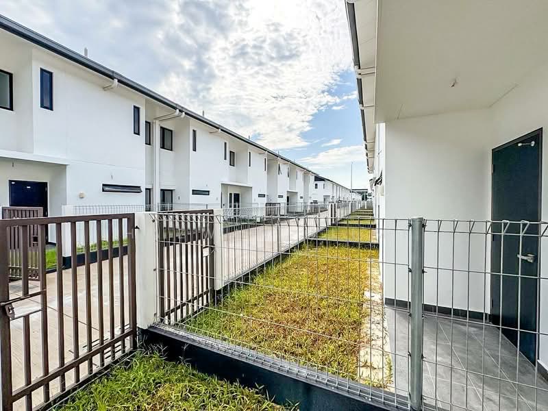 2-storey Terraced House for Sale in Bandar Bukit Raja (Klang) - Hazwan Hilmi - Exterior - PropertyGuru.com.my