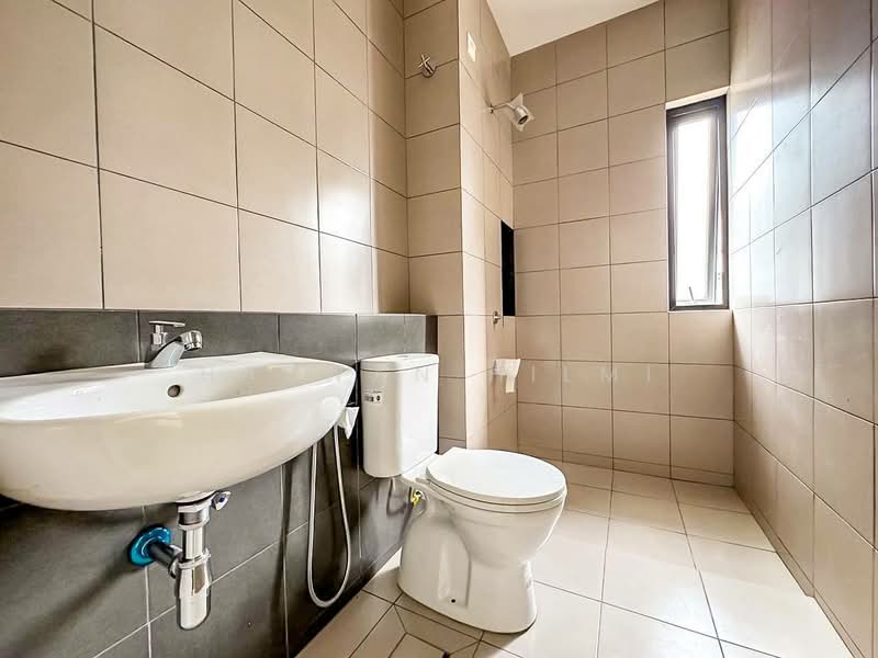 2-storey Terraced House for Sale in Bandar Bukit Raja (Klang) - Hazwan Hilmi - Bathroom - PropertyGuru.com.my