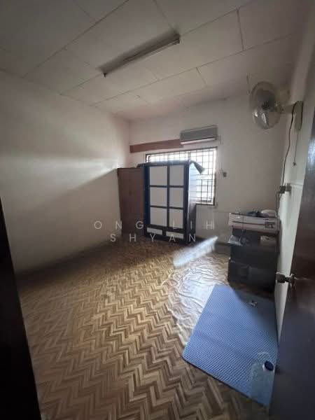 Rumah Teres 2 Tingkat untuk Dijual di Taman Pelangi (Johor Bahru) - Ong Lih Shyan - Bedroom - PropertyGuru.com.my