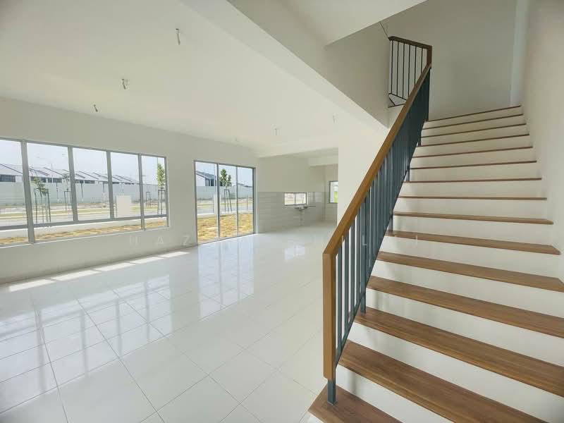 2-storey Terraced House for Sale in Bandar Bukit Tinggi (Klang) - Hazwan Hilmi - Living Room - PropertyGuru.com.my