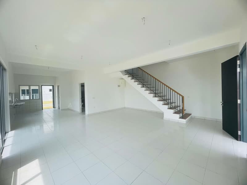 2-storey Terraced House for Sale in Bandar Bukit Tinggi (Klang) - Hazwan Hilmi - Living Room - PropertyGuru.com.my