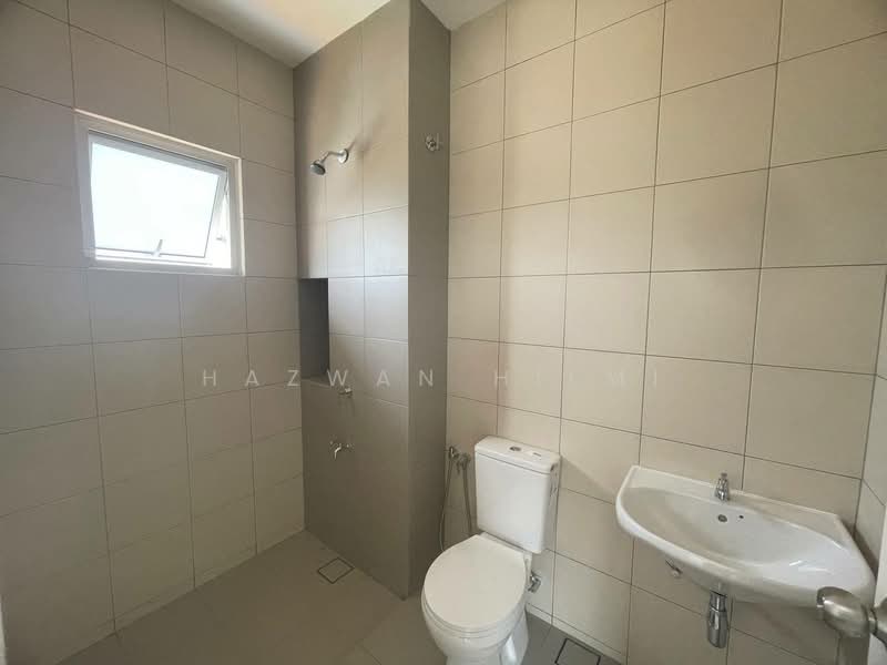 2-storey Terraced House for Sale in Bandar Bukit Tinggi (Klang) - Hazwan Hilmi - Bathroom - PropertyGuru.com.my