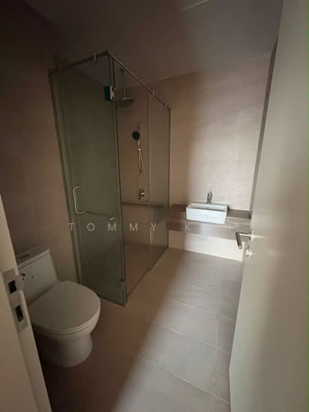Service Residence for Rent at Edelweiss @ Tropicana Gardens - Tommy Koh - Bathroom - PropertyGuru.com.my