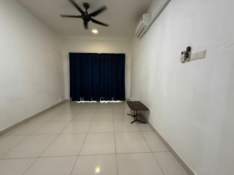 Servis Apartment untuk Disewa di Skysuites @ Meldrum Hills - Janice Chan - Living Room - PropertyGuru.com.my