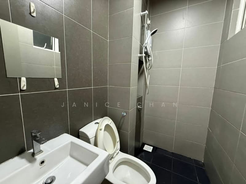 Servis Apartment untuk Disewa di Skysuites @ Meldrum Hills - Janice Chan - Bathroom - PropertyGuru.com.my
