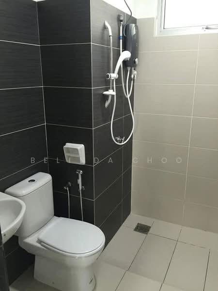 Pangsapuri untuk Dijual di Midori Green (Pangsapuri Hijauan) - Belinda Choo - Bathroom - PropertyGuru.com.my