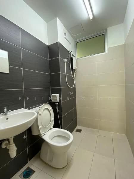 Pangsapuri untuk Dijual di Midori Green (Pangsapuri Hijauan) - Belinda Choo - Bathroom - PropertyGuru.com.my