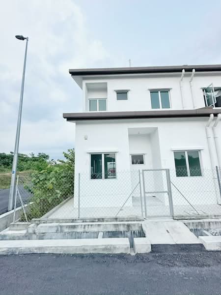 2-storey Terraced House for Sale in Desa Seri Setia (Sepang) - Izzati Mat - Exterior - PropertyGuru.com.my