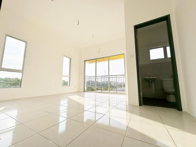 2-storey Terraced House for Sale in Desa Seri Setia (Sepang) - Izzati Mat - Living Room - PropertyGuru.com.my
