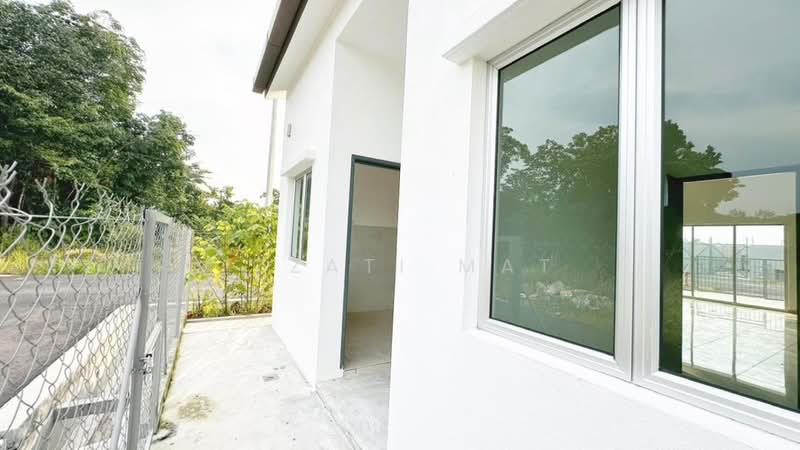 2-storey Terraced House for Sale in Desa Seri Setia (Sepang) - Izzati Mat - Exterior - PropertyGuru.com.my
