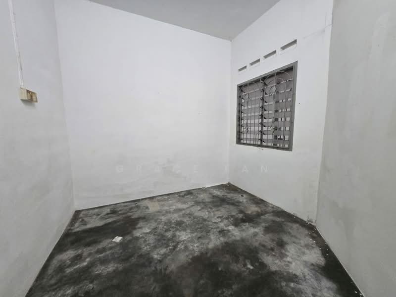 2-storey Terraced House for Sale in Taman Bertuah 1 (Kluang) - Grace Fan - PropertyGuru.com.my