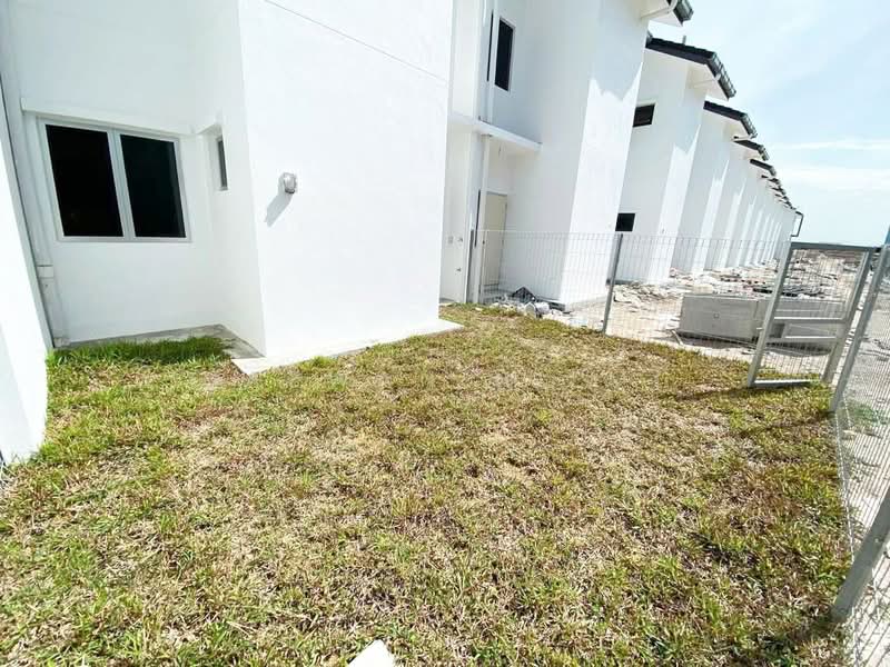 2-storey Terraced House for Sale in Bandar Bukit Tinggi (Klang) - Hazwan Hilmi - Exterior - PropertyGuru.com.my