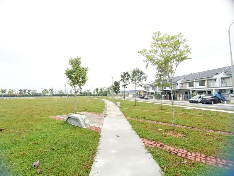 2-storey Terraced House for Sale in Bandar Bukit Tinggi (Klang) - Hazwan Hilmi - Exterior - PropertyGuru.com.my