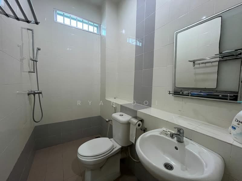2-storey Terraced House for Sale in Taman Saga (Alor Setar) - Ryan Ooi - Bathroom - PropertyGuru.com.my