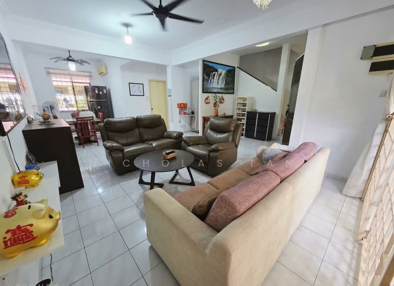 Rumah Teres 2 Tingkat untuk Dijual di Sandakan (Sabah) - Nicholas Tan - Living Room - PropertyGuru.com.my