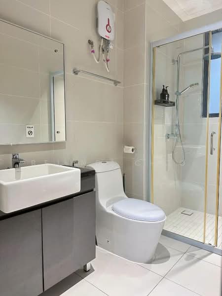 Condominium for Sale at Kings Bay @ Country Garden Danga Bay - Belinda Choo - Bathroom - PropertyGuru.com.my