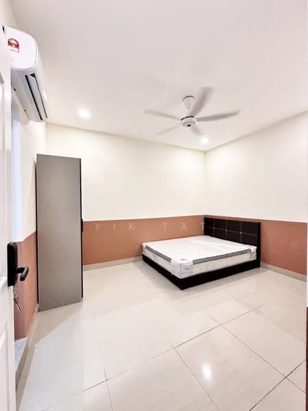 Semi-Detached House for Sale in Taman Abad (Johor Bahru) - Yik Tat - PropertyGuru.com.my