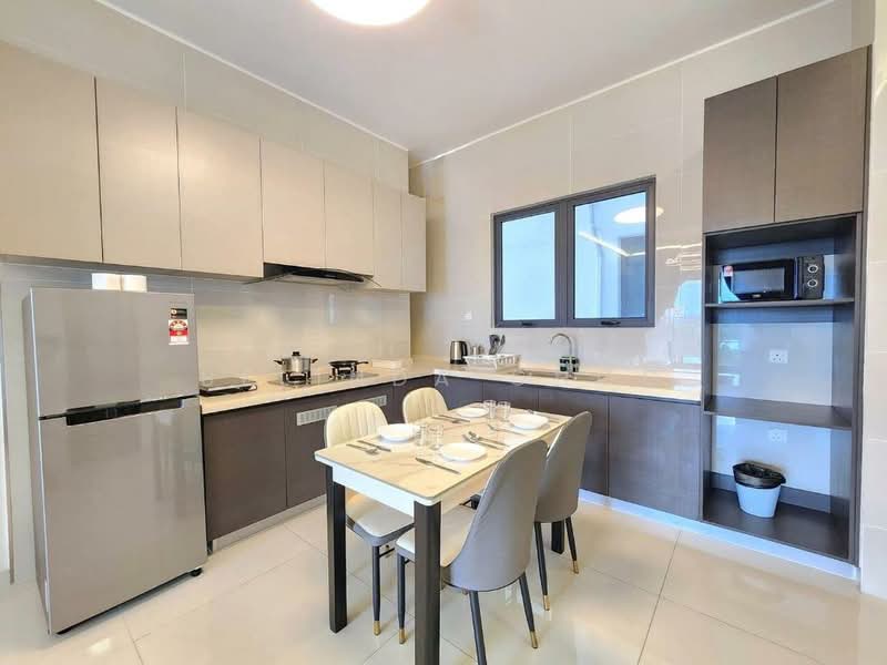 Kondominium untuk Dijual di Royal Strand @ Country Garden Danga Bay - Belinda Choo - Kitchen - PropertyGuru.com.my
