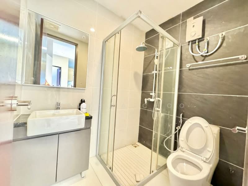 Kondominium untuk Dijual di Royal Strand @ Country Garden Danga Bay - Belinda Choo - Bathroom - PropertyGuru.com.my