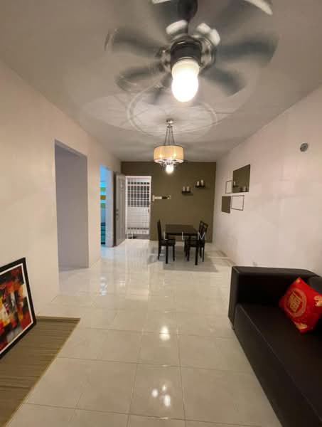 Kondominium untuk Dijual di The Spring - SH Lim - Living Room - PropertyGuru.com.my