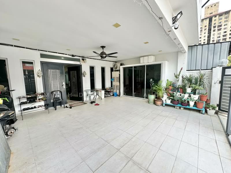 Rumah Teres 2 Tingkat untuk Dijual di Taman Selayang Indah (Selayang) - Mohd Mortadza Ahmad - Exterior - PropertyGuru.com.my