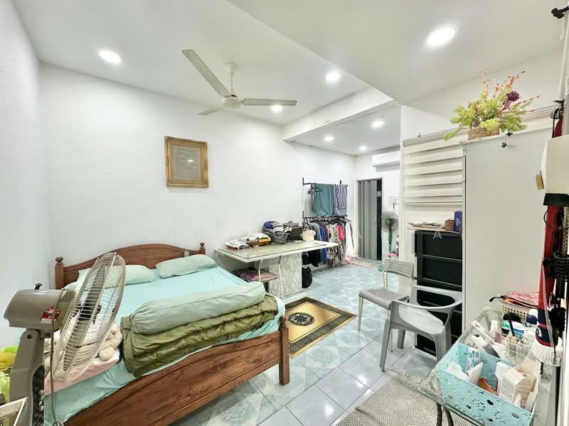 Rumah Teres 2 Tingkat untuk Dijual di Taman Selayang Indah (Selayang) - Mohd Mortadza Ahmad - Bedroom - PropertyGuru.com.my